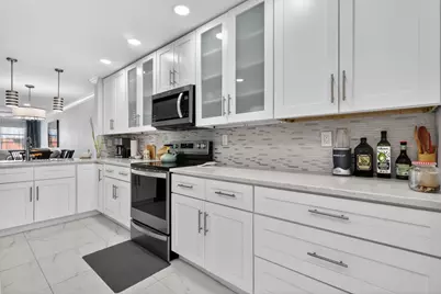 5675 Queen Palm Ct #E, Delray Beach, FL 33484 - Photo 1