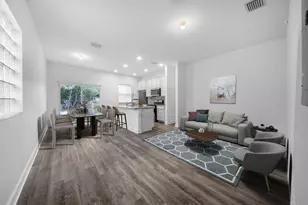 607 N F St, Lake Worth, FL 33460 - Photo 1