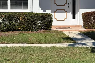 1234 S Lakes End Dr, Fort Pierce, FL 34982 - Photo 1