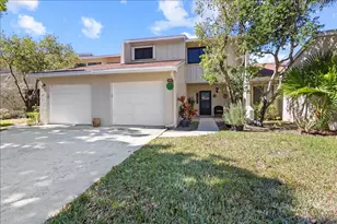 1652 SW Crossing Cir, Palm City, FL 34990 - Photo 1