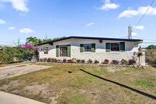 62 Barbados Dr, Palm Springs, FL 33461 - Photo 1