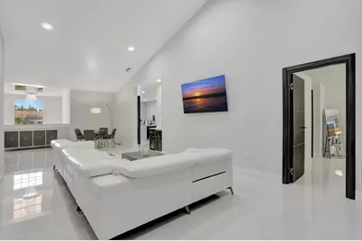 6584 Villa Sonrisa Drive #1122, Boca Raton, FL 33433 - Photo 1