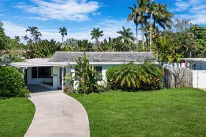 909 SE 16th Place, Deerfield Beach, FL 33441 - Photo 1