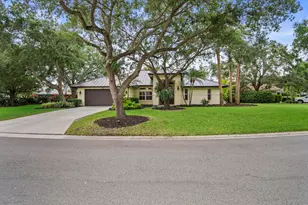 721 SW Lighthouse Dr, Palm City, FL 34990 - Photo 1