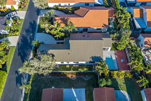 2690 Mikasa Dr, Palm Beach Gardens, FL 33410 - Photo 1