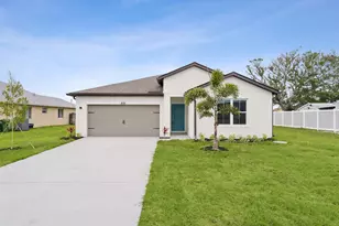 879 SW McCoy Ave, Port Saint Lucie, FL 34953 - Photo 1