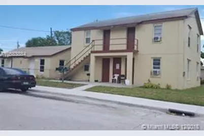 900 Avenue H Avenue #4, Riviera Beach, FL 33404 - Photo 1