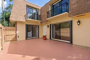 226 Alemeda Dr, Palm Springs, FL 33461 - Photo 1