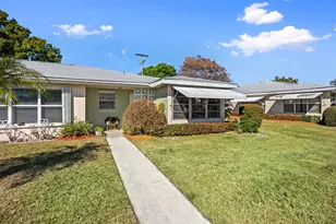 113 Lakes End Dr, Fort Pierce, FL 34982 - Photo 1