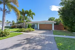 136 Oregon Ln, Boca Raton, FL 33487 - Photo 1