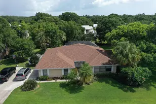 1106 Driftwood Ln, Fort Pierce, FL 34982 - Photo 1