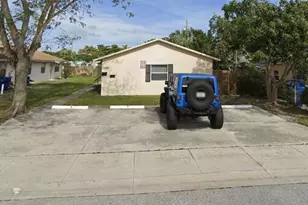 920 W 36th St, Riviera Beach, FL 33404 - Photo 1