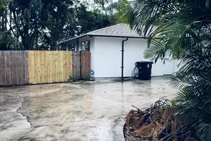 826 SE Damask Ave, Port Saint Lucie, FL 34983 - Photo 1