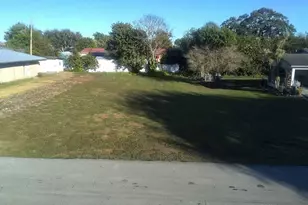 133 SE 5th St, Belle Glade, FL 33430 - Photo 1