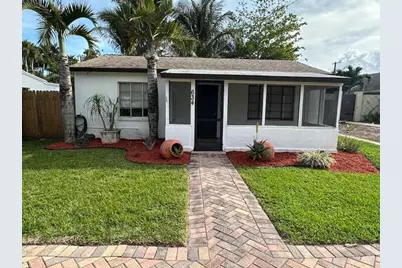 634 Oak Street, Boynton Beach, FL 33435 - Photo 1