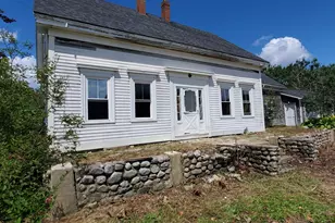 343 W Main St, Searsport, ME 04974 - Photo 23