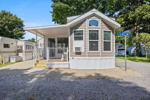 9 Bourne Ave, Wells, ME 04090 - Photo 3