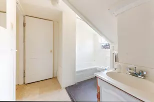76 Fish St, Thomaston, ME 04861 - Photo 25