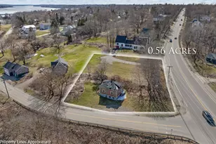 76 Fish St, Thomaston, ME 04861 - Photo 1