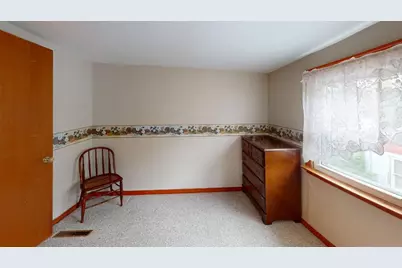 180 Bowdoin Street, Millinocket, ME 04462 - Photo 33
