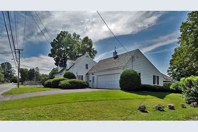 33 Pleasant Street, Houlton, ME 04730 - Photo 3