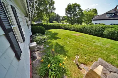 33 Pleasant Street, Houlton, ME 04730 - Photo 21