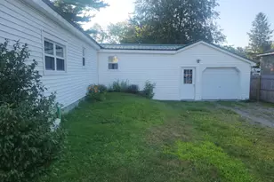 17 Willow St, Howland, ME 04448 - Photo 5