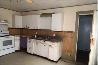 289 Main Street, Canaan, ME 04924 - Photo 7
