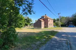 49 W Broadway, Lincoln, ME 04457 - Photo 15