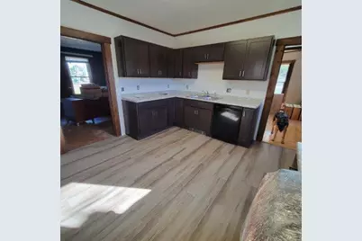 49 W Broadway, Lincoln, ME 04457 - Photo 5