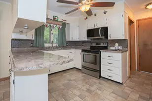 17 Oak St, Jay, ME 04239 - Photo 5