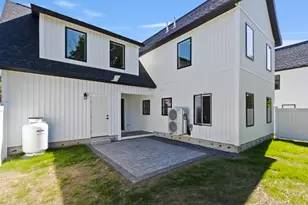 3 Collins Pl, Westbrook, ME 04092 - Photo 11