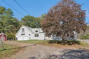 17 Chestnut Dr, Topsham, ME 04086 - Photo 9