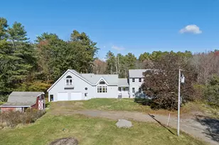 17 Chestnut Dr, Topsham, ME 04086 - Photo 1