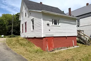 40 Shackford St, Eastport, ME 04631 - Photo 5