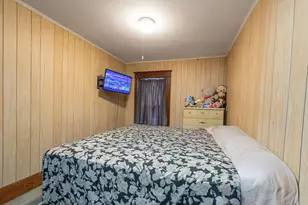 55 Osgood Ave, Mexico, ME 04257 - Photo 11