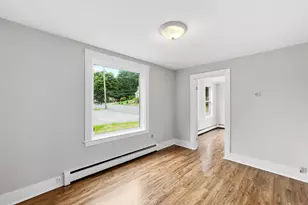 1032 Commercial St, Rockport, ME 04856 - Photo 11