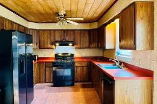 516 Greenwood Rd, Norway, ME 04268 - Photo 3