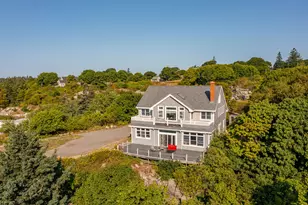 38 W Main W Main St, Vinalhaven, ME 04863 - Photo 1