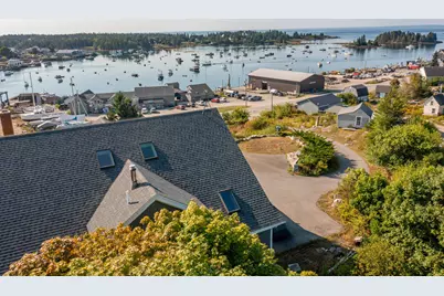 38 W. Main W Main Street, Vinalhaven, ME 04863 - Photo 15