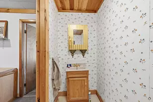 104 Madawaska Ave, Pittsfield, ME 04967 - Photo 31
