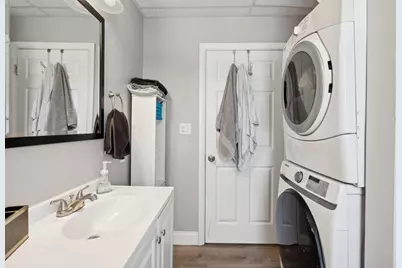 279 Pine Street, Lewiston, ME 04240 - Photo 39