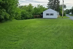 29 Exchange St, Presque Isle, ME 04769 - Photo 5