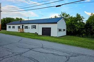 29 Exchange St, Presque Isle, ME 04769 - Photo 3