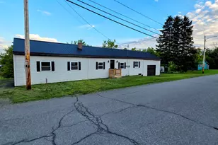 29 Exchange St, Presque Isle, ME 04769 - Photo 1