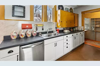 861 W Main Street, Dover Foxcroft, ME 04426 - Photo 17