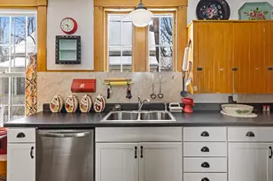 861 W Main St, Dover Foxcroft, ME 04426 - Photo 17