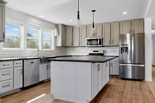 4 Baxter Blvd, Biddeford, ME 04005 - Photo 17