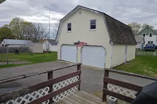 22 Pine St, East Millinocket, ME 04430 - Photo 27