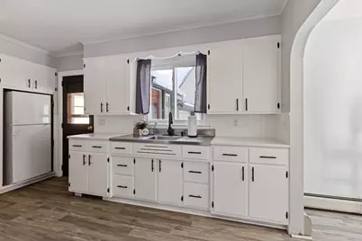 84 Bray Avenue, Fairfield, ME 04937 - Photo 9